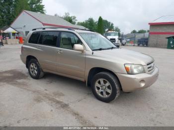  Salvage Toyota Highlander