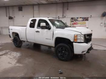  Salvage Chevrolet Silverado 2500