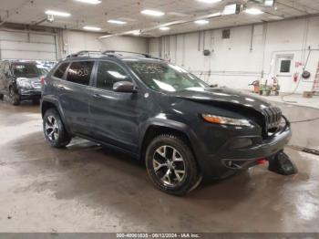  Salvage Jeep Cherokee