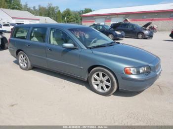  Salvage Volvo V70