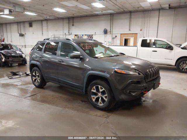  Salvage Jeep Cherokee