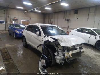  Salvage Mitsubishi Outlander