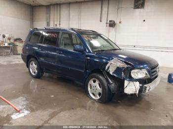  Salvage Toyota Highlander