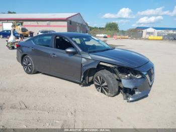  Salvage Nissan Altima