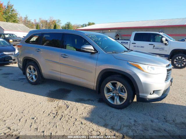  Salvage Toyota Highlander