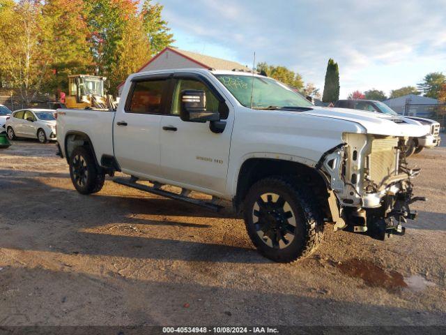  Salvage Chevrolet Silverado 2500