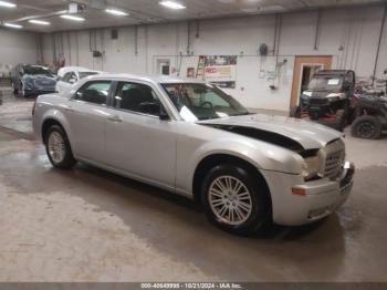  Salvage Chrysler 300