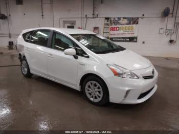  Salvage Toyota Prius v