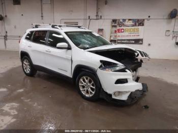  Salvage Jeep Cherokee