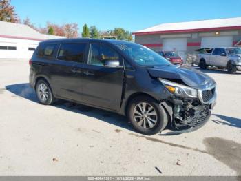  Salvage Kia Sedona