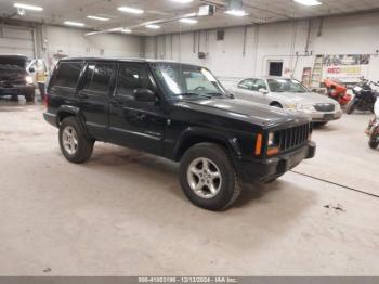  Salvage Jeep Cherokee