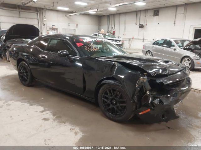  Salvage Dodge Challenger