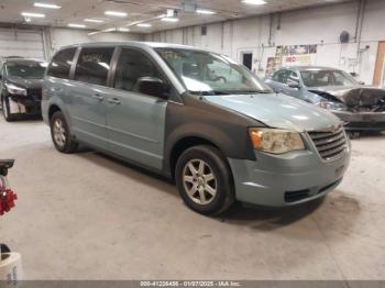  Salvage Chrysler Town & Country