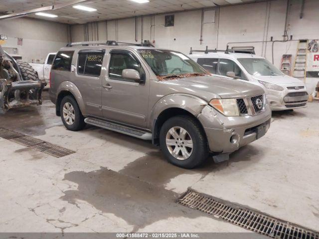  Salvage Nissan Pathfinder