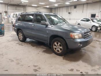  Salvage Toyota Highlander