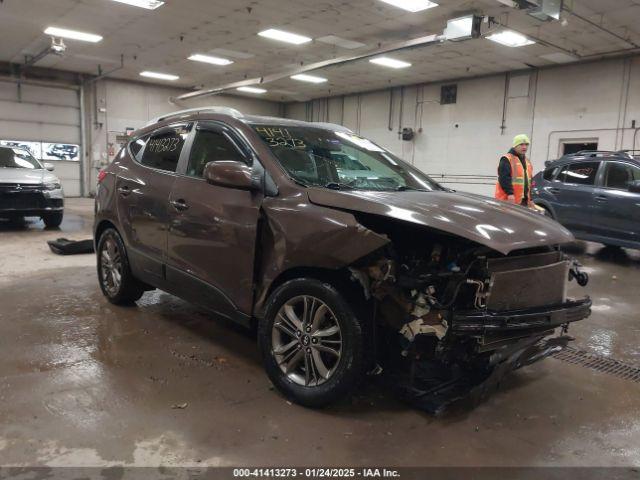  Salvage Hyundai TUCSON