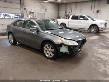  Salvage Chrysler 200