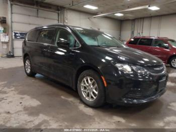  Salvage Chrysler Voyager