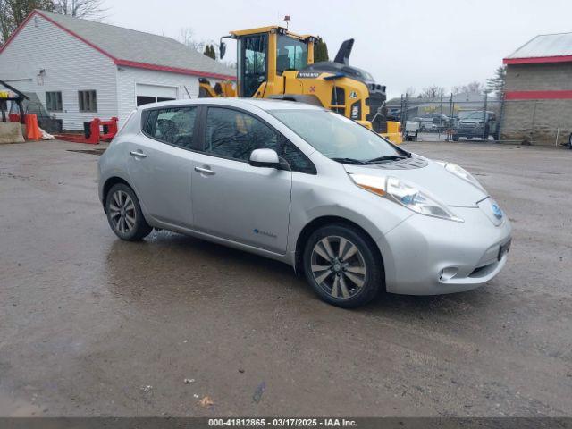  Salvage Nissan LEAF