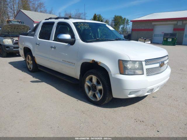  Salvage Chevrolet Avalanche 1500