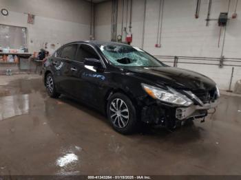  Salvage Nissan Altima
