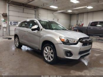  Salvage Mitsubishi Outlander
