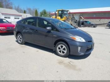  Salvage Toyota Prius