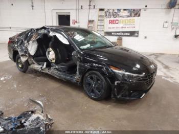  Salvage Hyundai ELANTRA