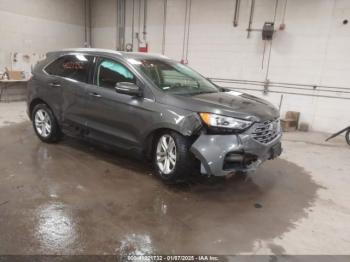  Salvage Ford Edge