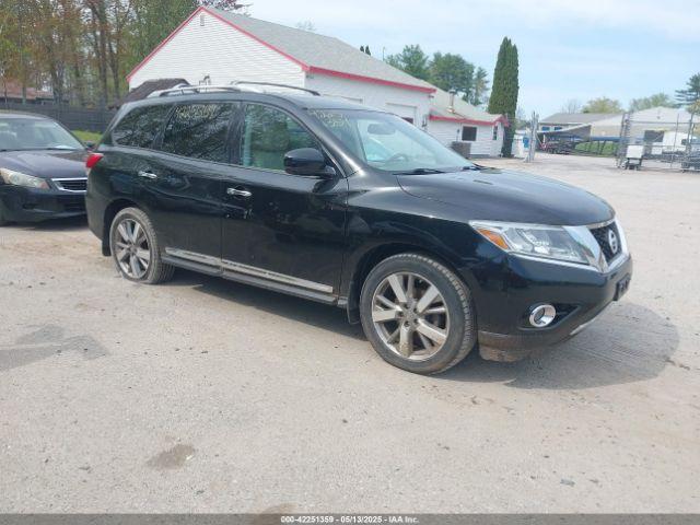  Salvage Nissan Pathfinder