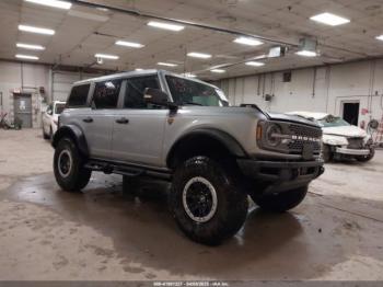  Salvage Ford Bronco