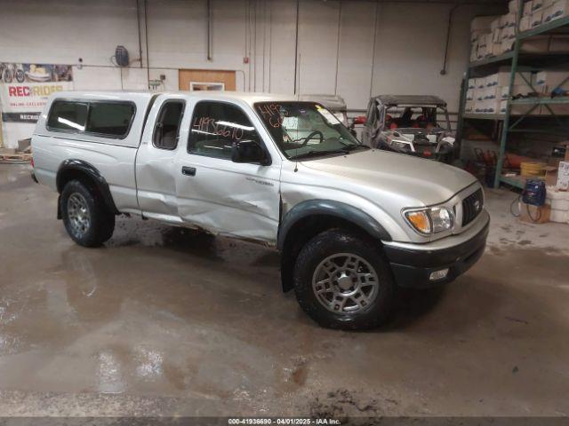  Salvage Toyota Tacoma