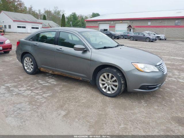  Salvage Chrysler 200