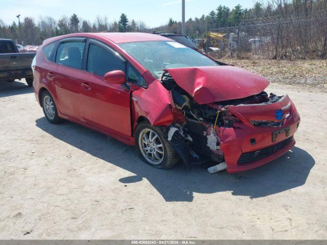  Salvage Toyota Prius v