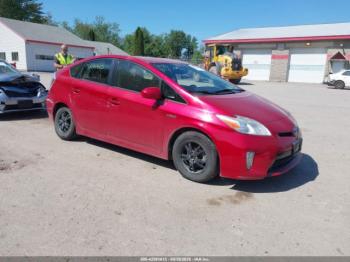  Salvage Toyota Prius