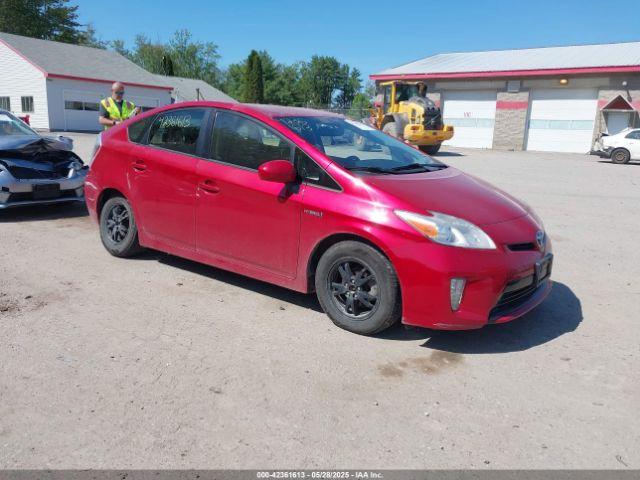  Salvage Toyota Prius