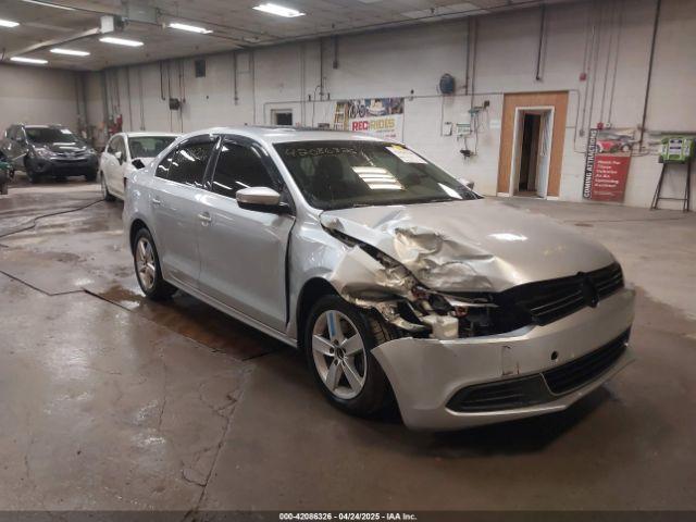 Salvage Volkswagen Jetta