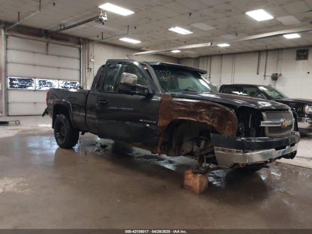  Salvage Chevrolet Silverado 2500