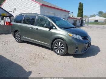  Salvage Toyota Sienna