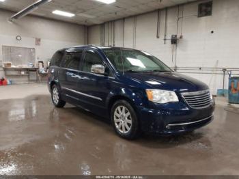  Salvage Chrysler Town & Country