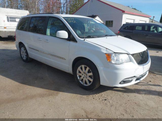  Salvage Chrysler Town & Country