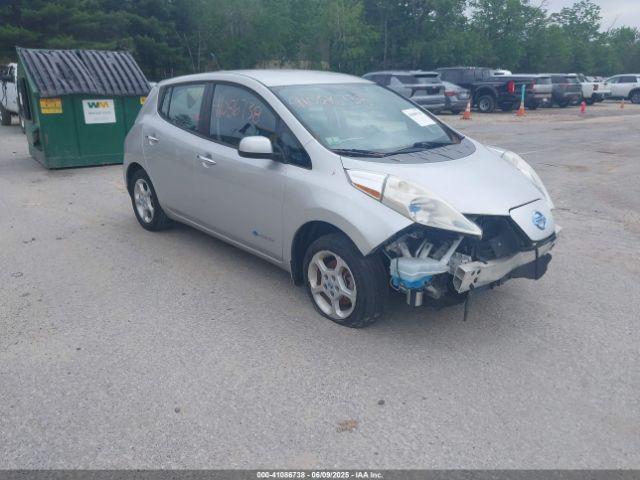  Salvage Nissan LEAF