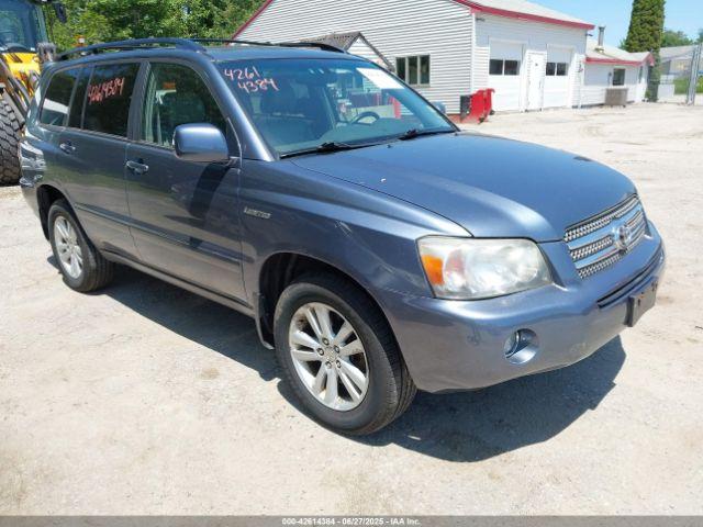  Salvage Toyota Highlander