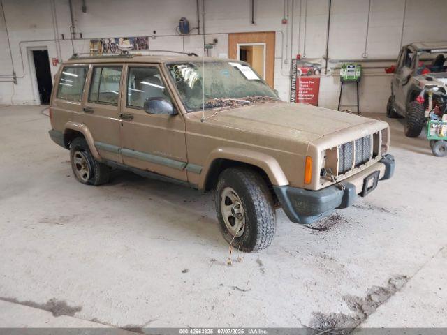  Salvage Jeep Cherokee