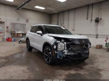  Salvage Mitsubishi Outlander