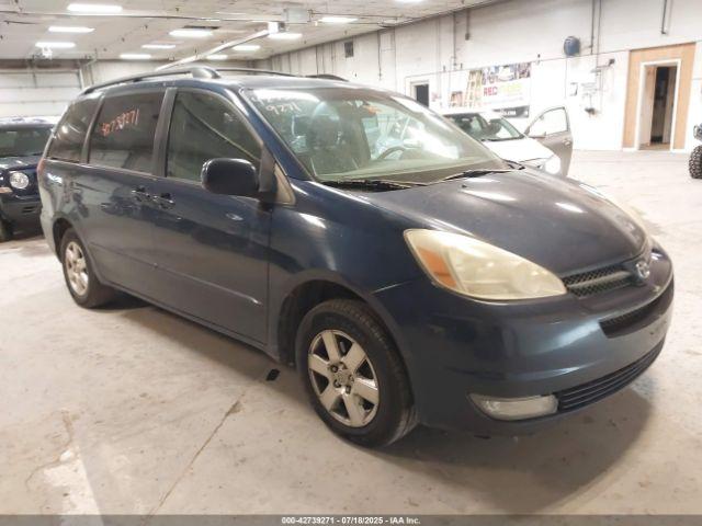  Salvage Toyota Sienna
