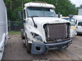  Salvage Freightliner Cascadia 125