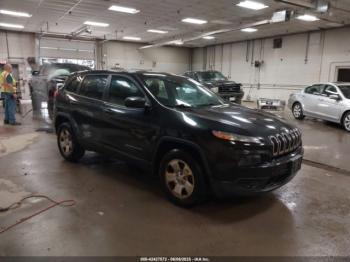  Salvage Jeep Cherokee
