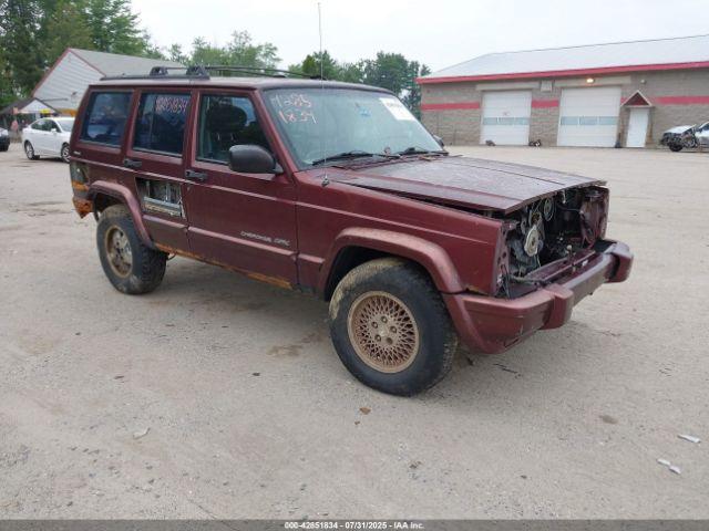  Salvage Jeep Cherokee