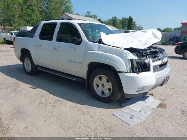  Salvage Chevrolet Avalanche 1500
